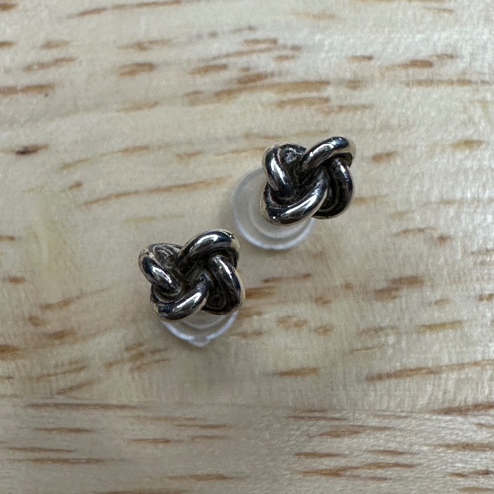 Sterling Silver Love Knot Stud Earrings Petite‎ Minimalist Silver Jewelry 5mm